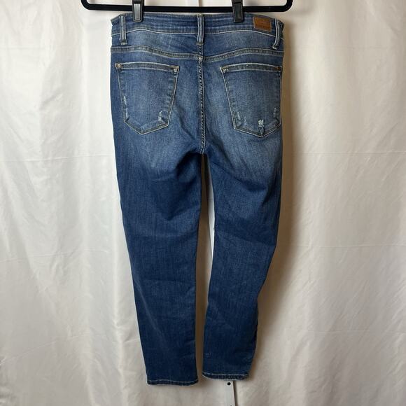 Judy Blue Jeans Women’s Sz 32x27 Relaxed Fit Stretch Denim Blue Distressed - Picture 2 of 6